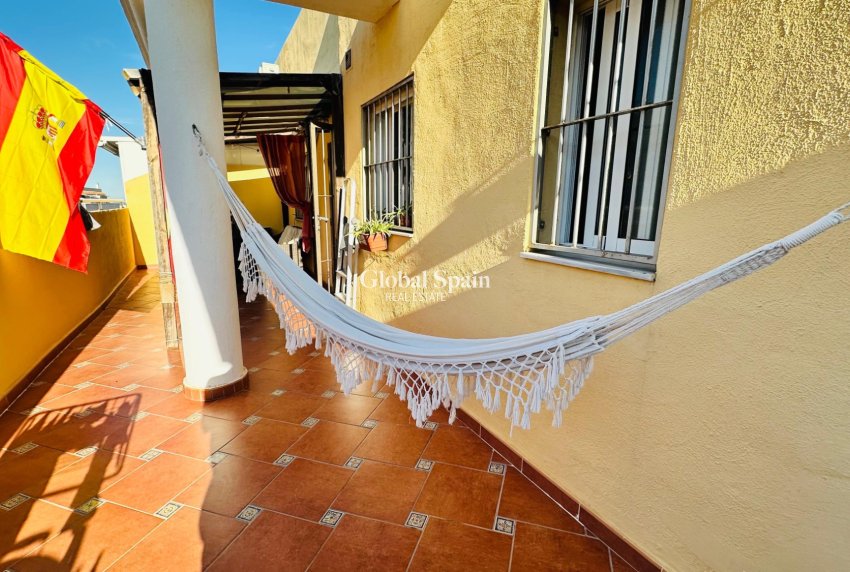 Wiederverkauf - WOHNUNG -
TORREVIEJA - Costa Blanca