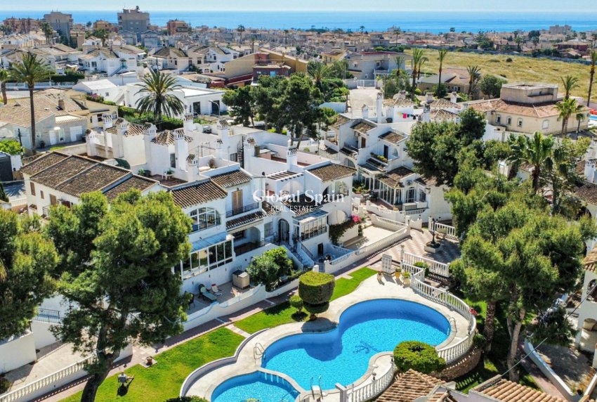 Wiederverkauf - WOHNUNG -
TORREVIEJA - Costa Blanca