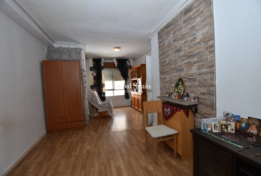 Wiederverkauf - WOHNUNG -
TORREVIEJA - Costa Blanca