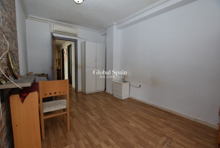 Wiederverkauf - WOHNUNG -
TORREVIEJA - Costa Blanca