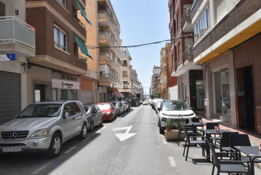 Wiederverkauf - WOHNUNG -
TORREVIEJA - Costa Blanca