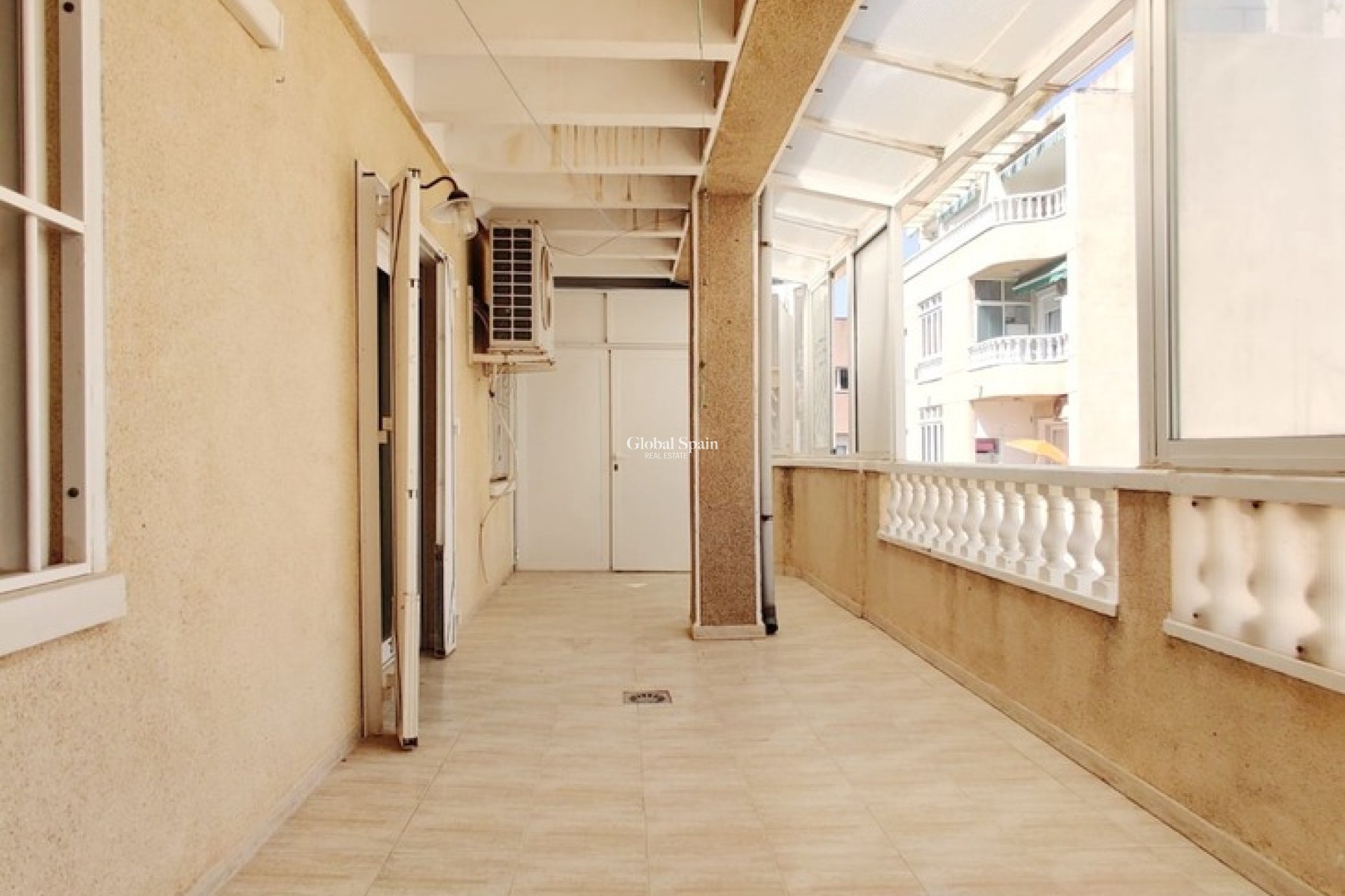 Wiederverkauf - WOHNUNG -
TORREVIEJA - Costa Blanca