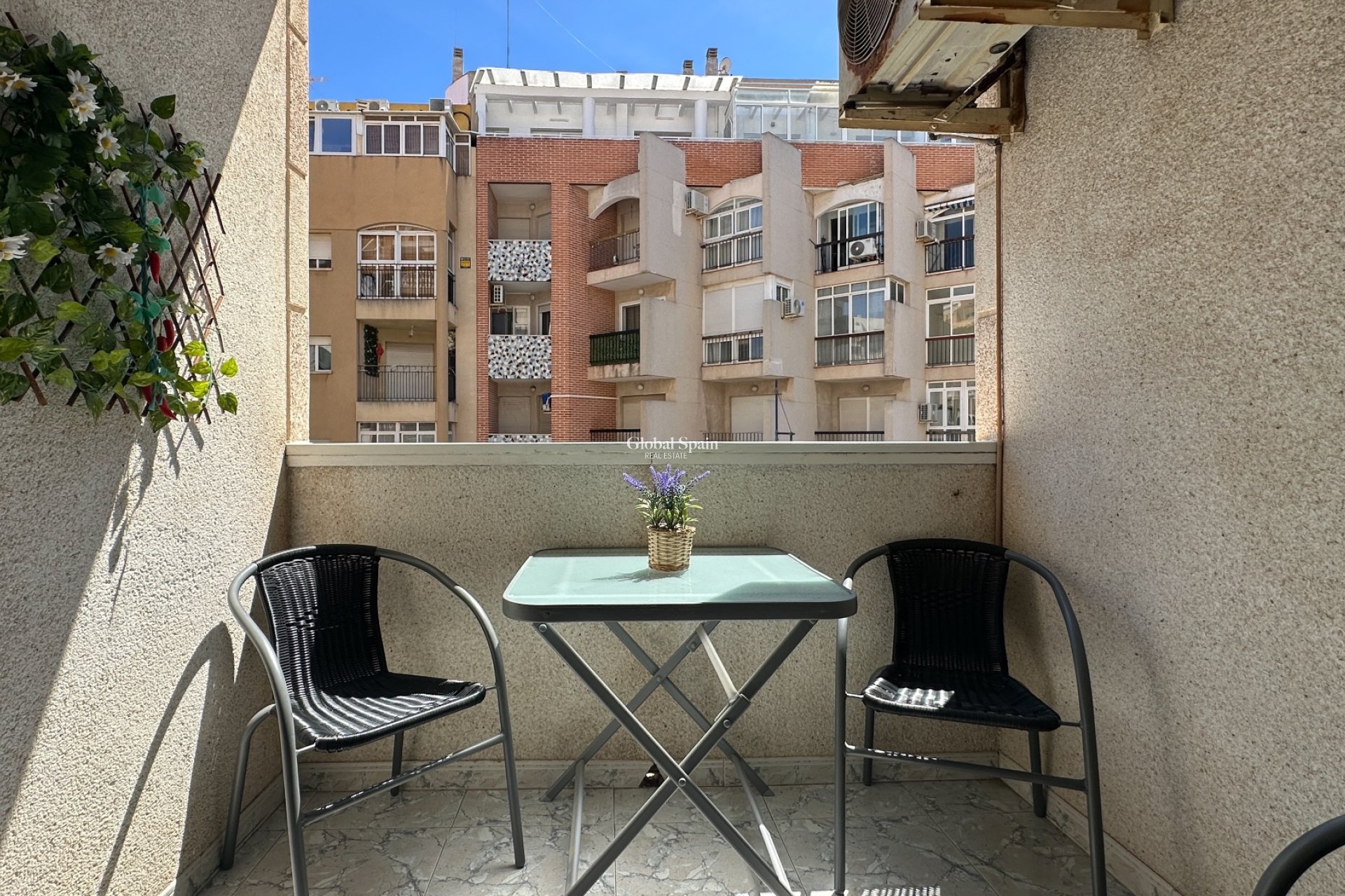 Wiederverkauf - WOHNUNG -
TORREVIEJA - Costa Blanca