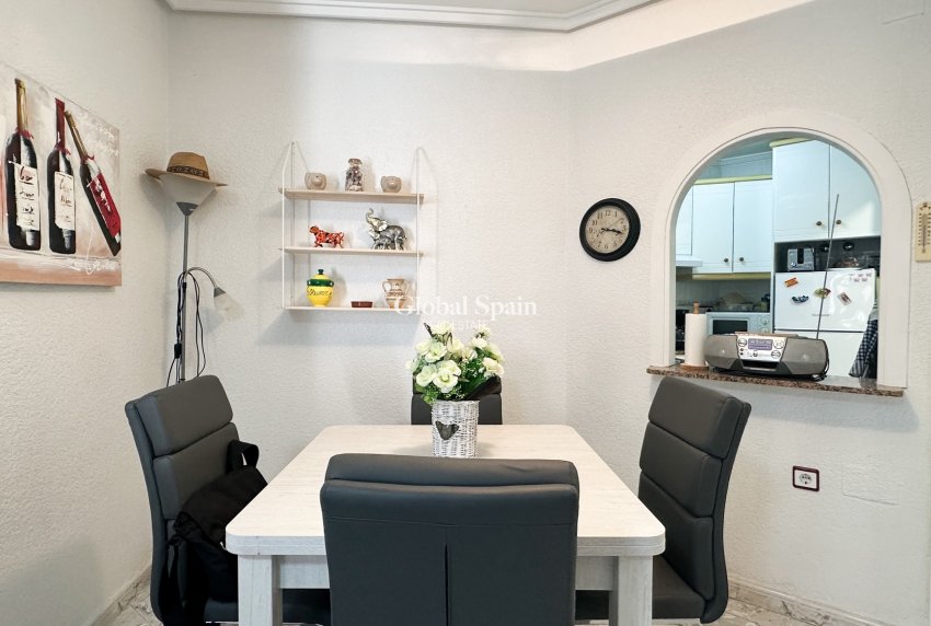 Wiederverkauf - WOHNUNG -
TORREVIEJA - Costa Blanca