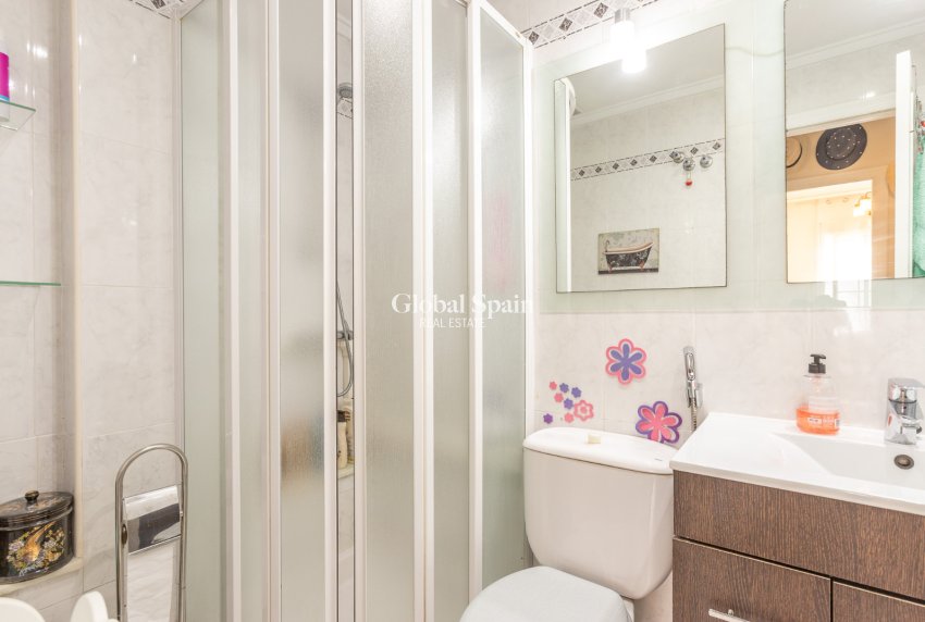 Wiederverkauf - WOHNUNG -
TORREVIEJA - Costa Blanca