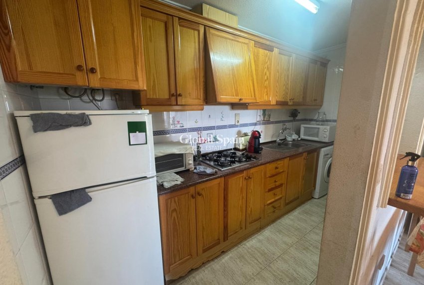 Wiederverkauf - WOHNUNG -
TORREVIEJA - Costa Blanca