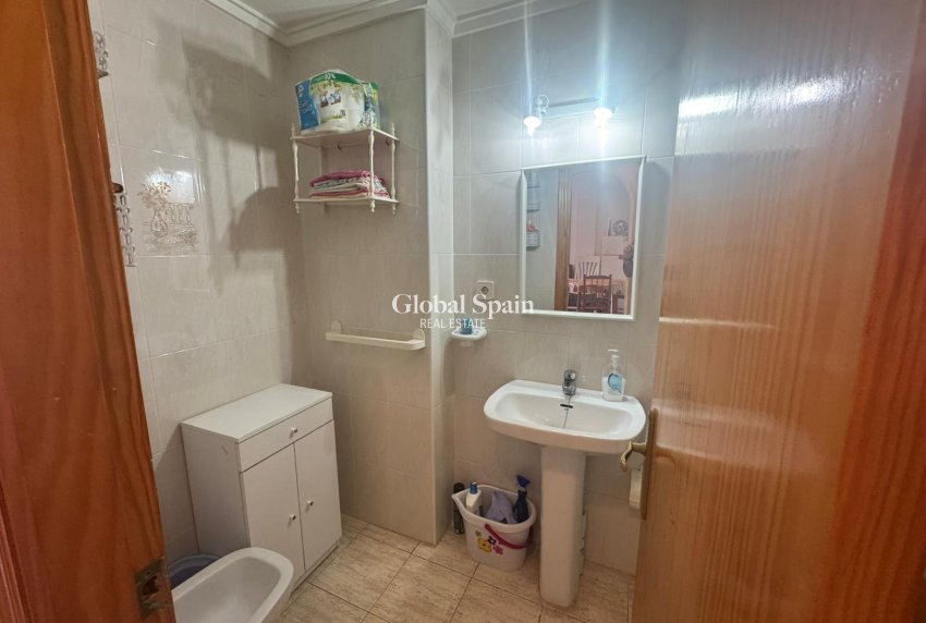Wiederverkauf - WOHNUNG -
TORREVIEJA - Costa Blanca