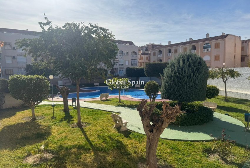 Wiederverkauf - WOHNUNG -
TORREVIEJA - Costa Blanca