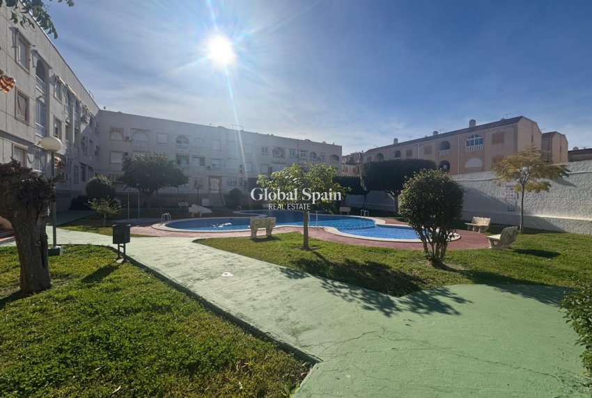 Wiederverkauf - WOHNUNG -
TORREVIEJA - Costa Blanca