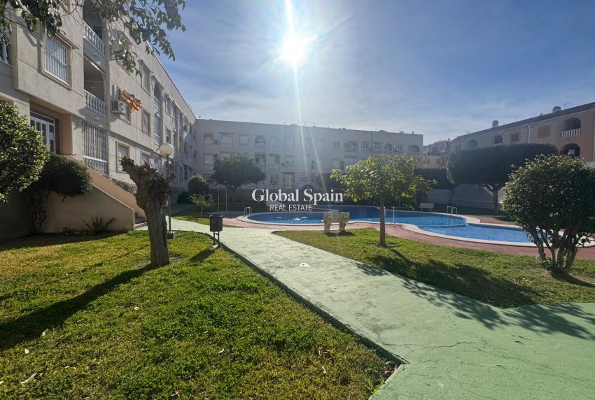 Wiederverkauf - WOHNUNG -
TORREVIEJA - Costa Blanca