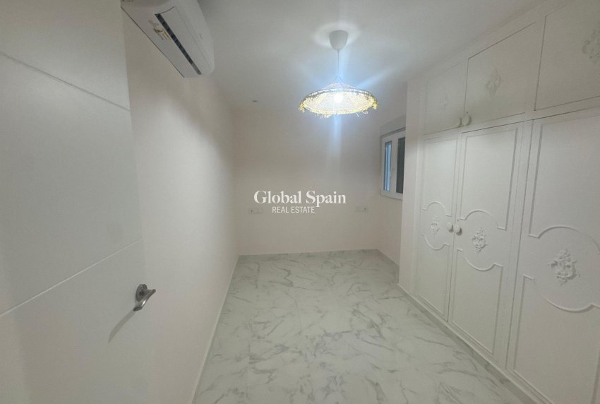 Wiederverkauf - WOHNUNG -
TORREVIEJA - Costa Blanca