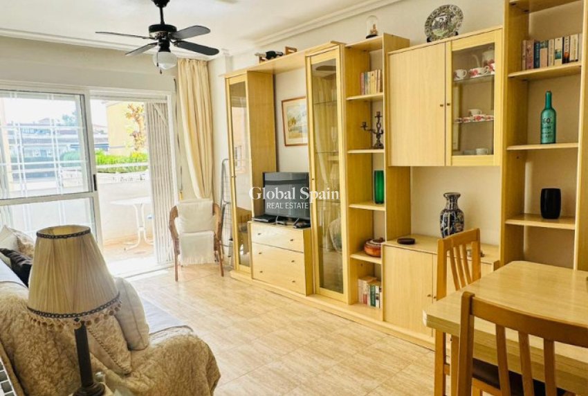 Wiederverkauf - WOHNUNG -
TORREVIEJA - Costa Blanca