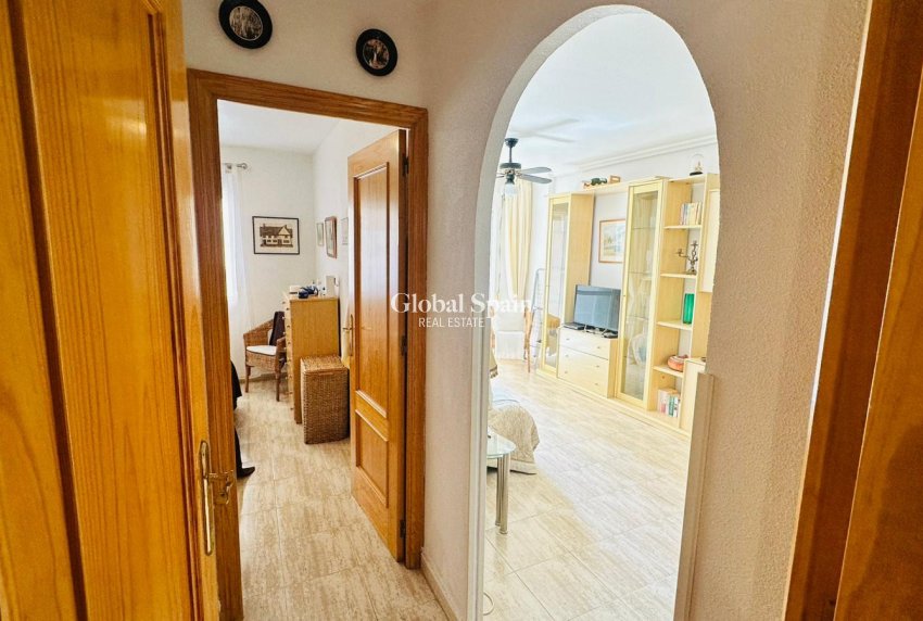 Wiederverkauf - WOHNUNG -
TORREVIEJA - Costa Blanca