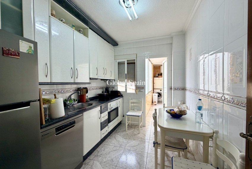 Wiederverkauf - WOHNUNG -
TORREVIEJA - Costa Blanca