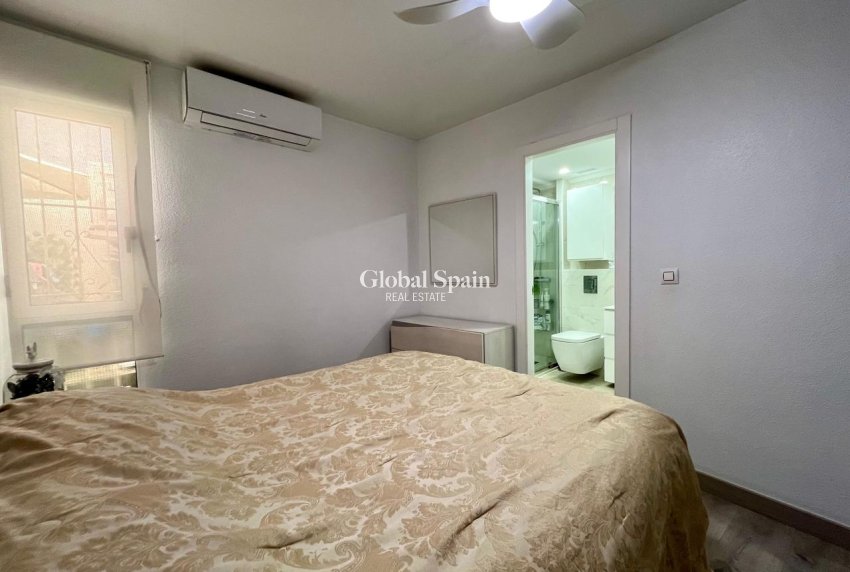 Wiederverkauf - WOHNUNG -
TORREVIEJA - Costa Blanca