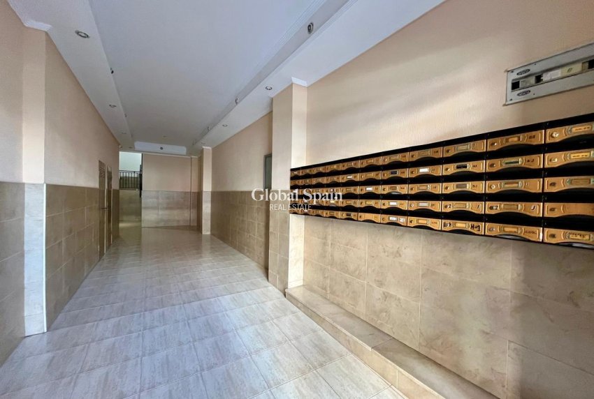 Wiederverkauf - WOHNUNG -
TORREVIEJA - Costa Blanca