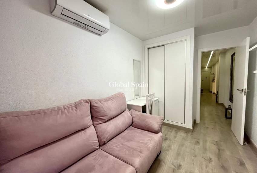 Wiederverkauf - WOHNUNG -
TORREVIEJA - Costa Blanca
