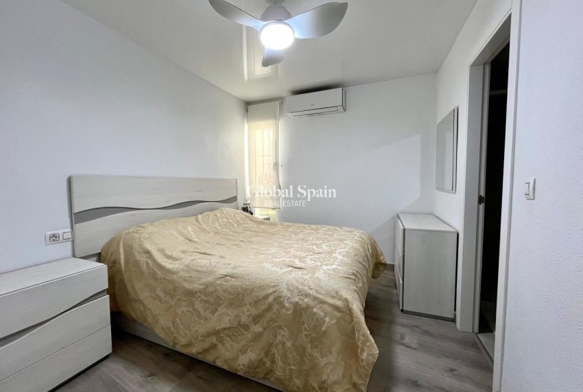 Wiederverkauf - WOHNUNG -
TORREVIEJA - Costa Blanca