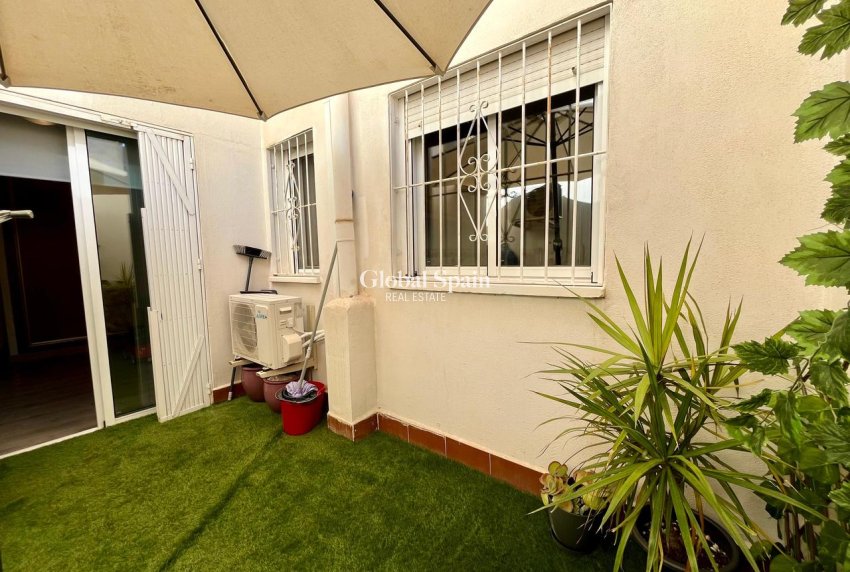 Wiederverkauf - WOHNUNG -
TORREVIEJA - Costa Blanca