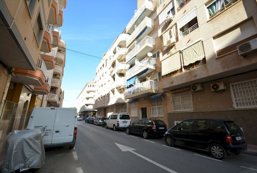 Wiederverkauf - WOHNUNG -
TORREVIEJA - Costa Blanca