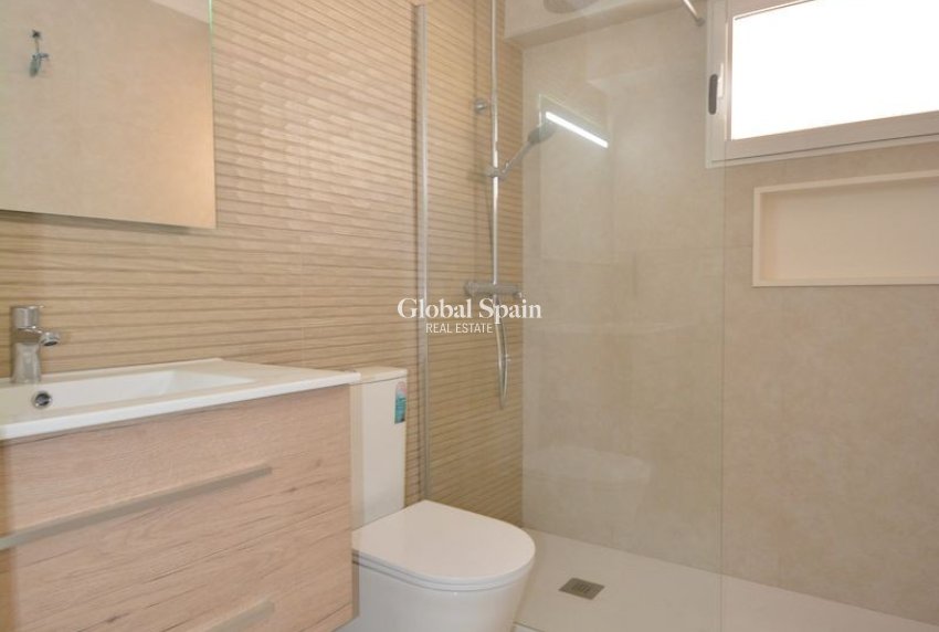 Wiederverkauf - WOHNUNG -
TORREVIEJA - Costa Blanca