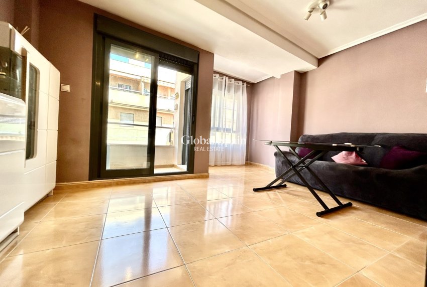 Wiederverkauf - WOHNUNG -
TORREVIEJA - Costa Blanca