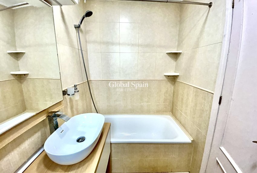 Wiederverkauf - WOHNUNG -
TORREVIEJA - Costa Blanca