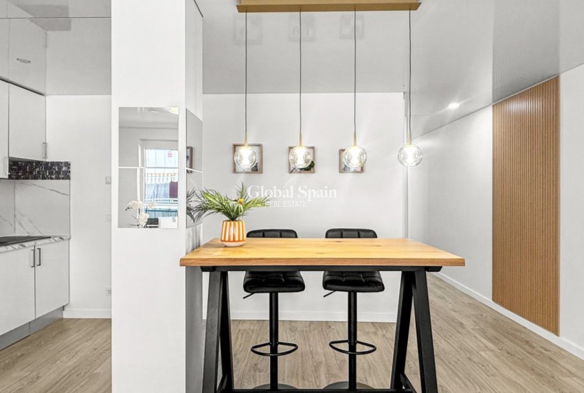 Wiederverkauf - WOHNUNG -
TORREVIEJA - Costa Blanca