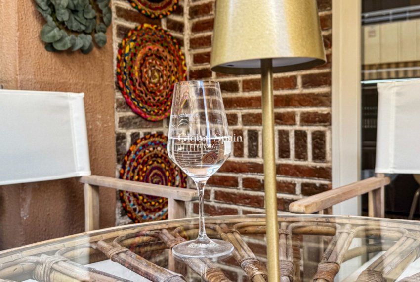Wiederverkauf - WOHNUNG -
TORREVIEJA - Costa Blanca