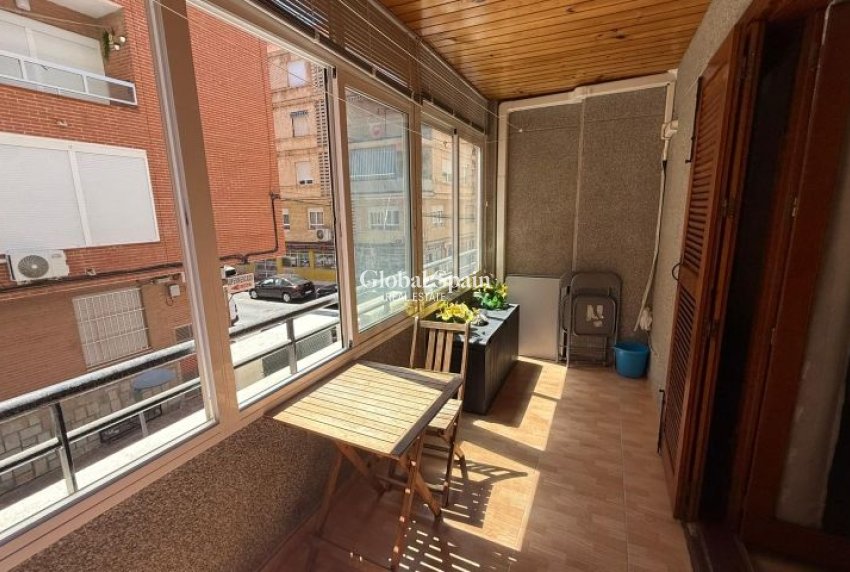 Wiederverkauf - WOHNUNG -
TORREVIEJA - Costa Blanca