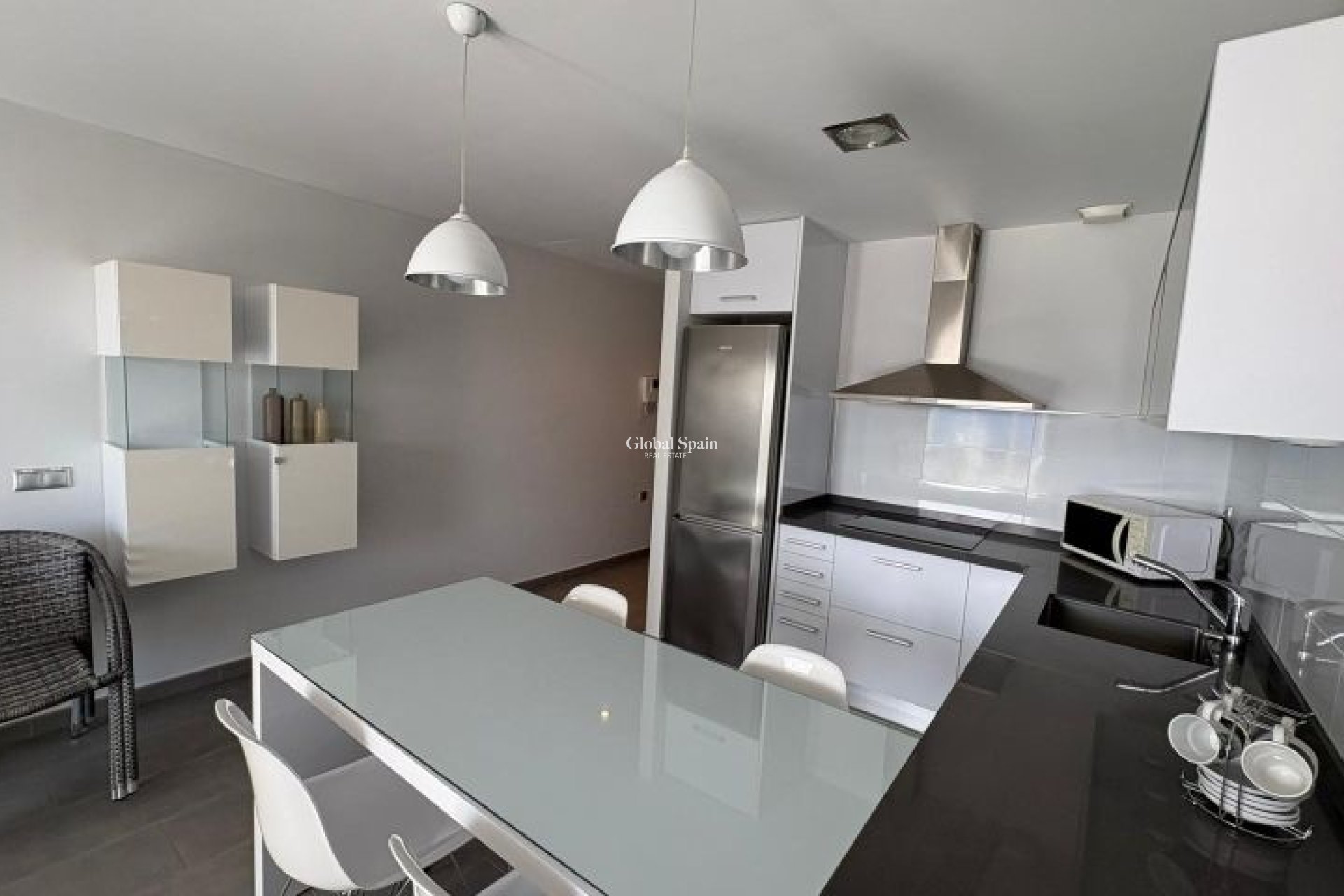 Wiederverkauf - WOHNUNG -
TORREVIEJA - Costa Blanca