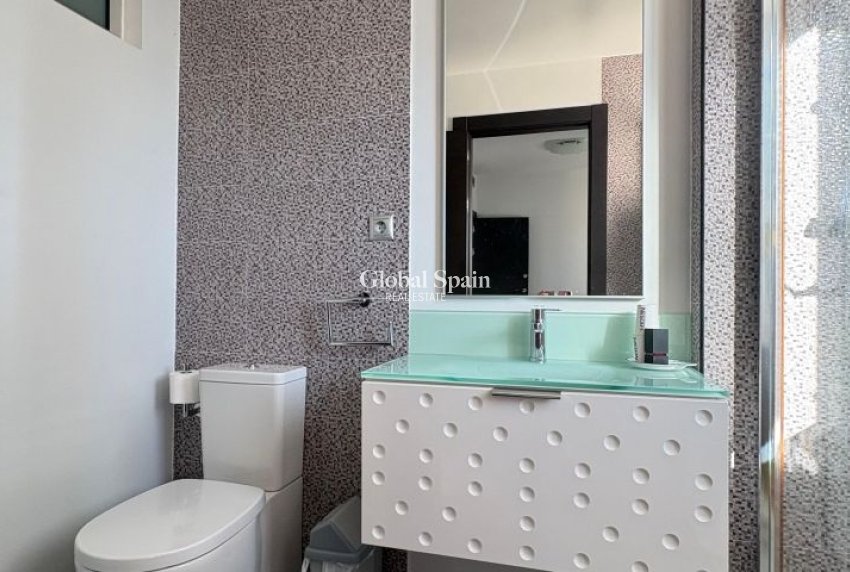 Wiederverkauf - WOHNUNG -
TORREVIEJA - Costa Blanca