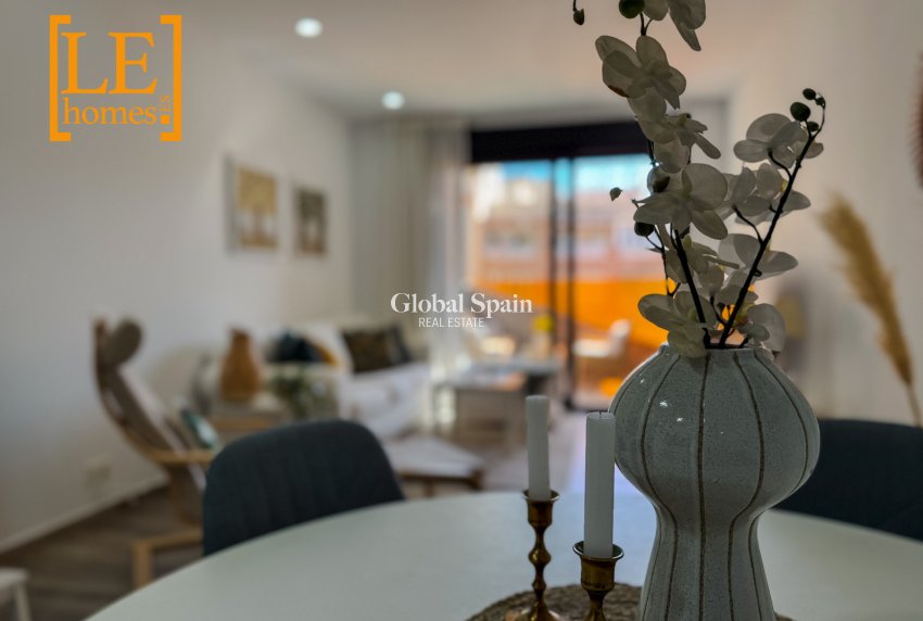 Wiederverkauf - WOHNUNG -
TORREVIEJA - Costa Blanca