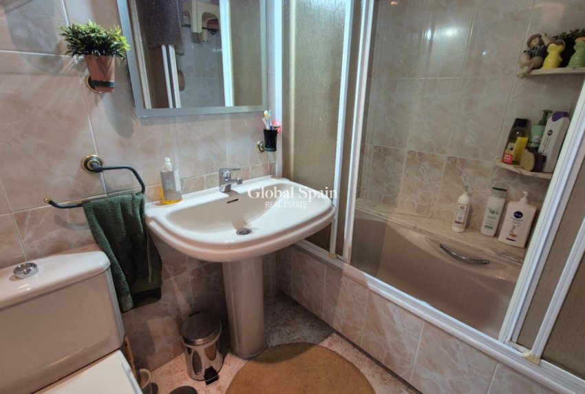 Wiederverkauf - WOHNUNG -
TORREVIEJA - Costa Blanca