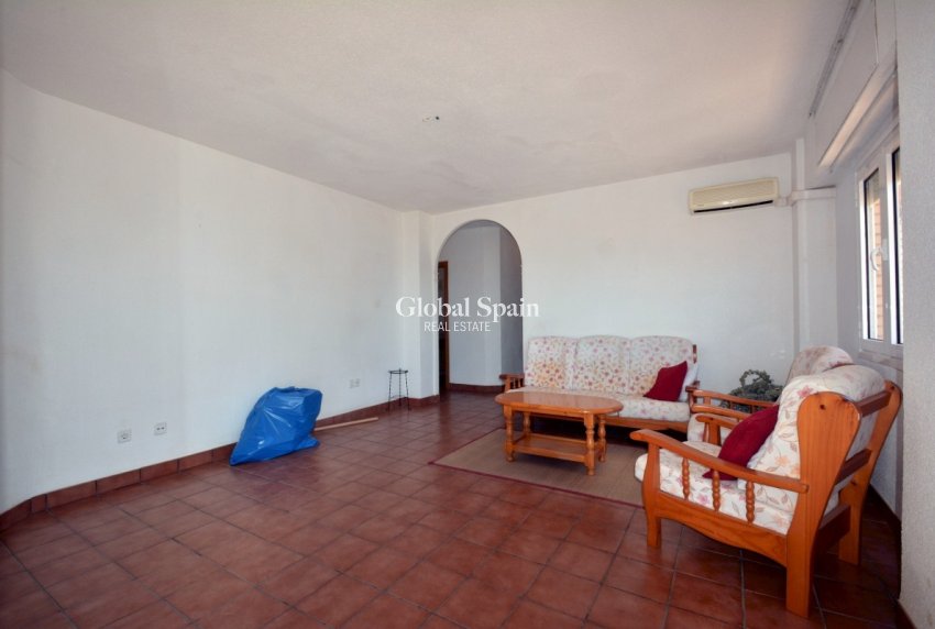 Wiederverkauf - WOHNUNG -
TORREVIEJA - Costa Blanca
