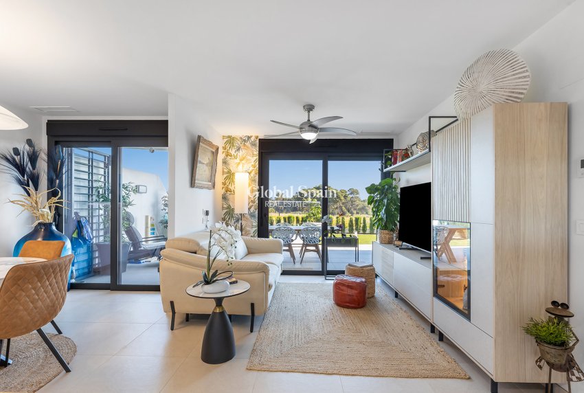 Wiederverkauf - WOHNUNG -
TORREVIEJA - Costa Blanca