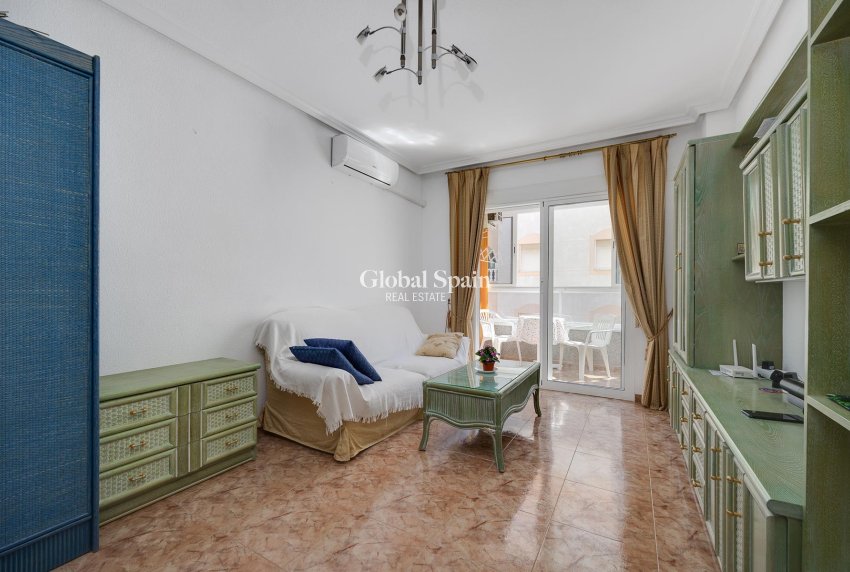 Wiederverkauf - WOHNUNG -
TORREVIEJA - Costa Blanca