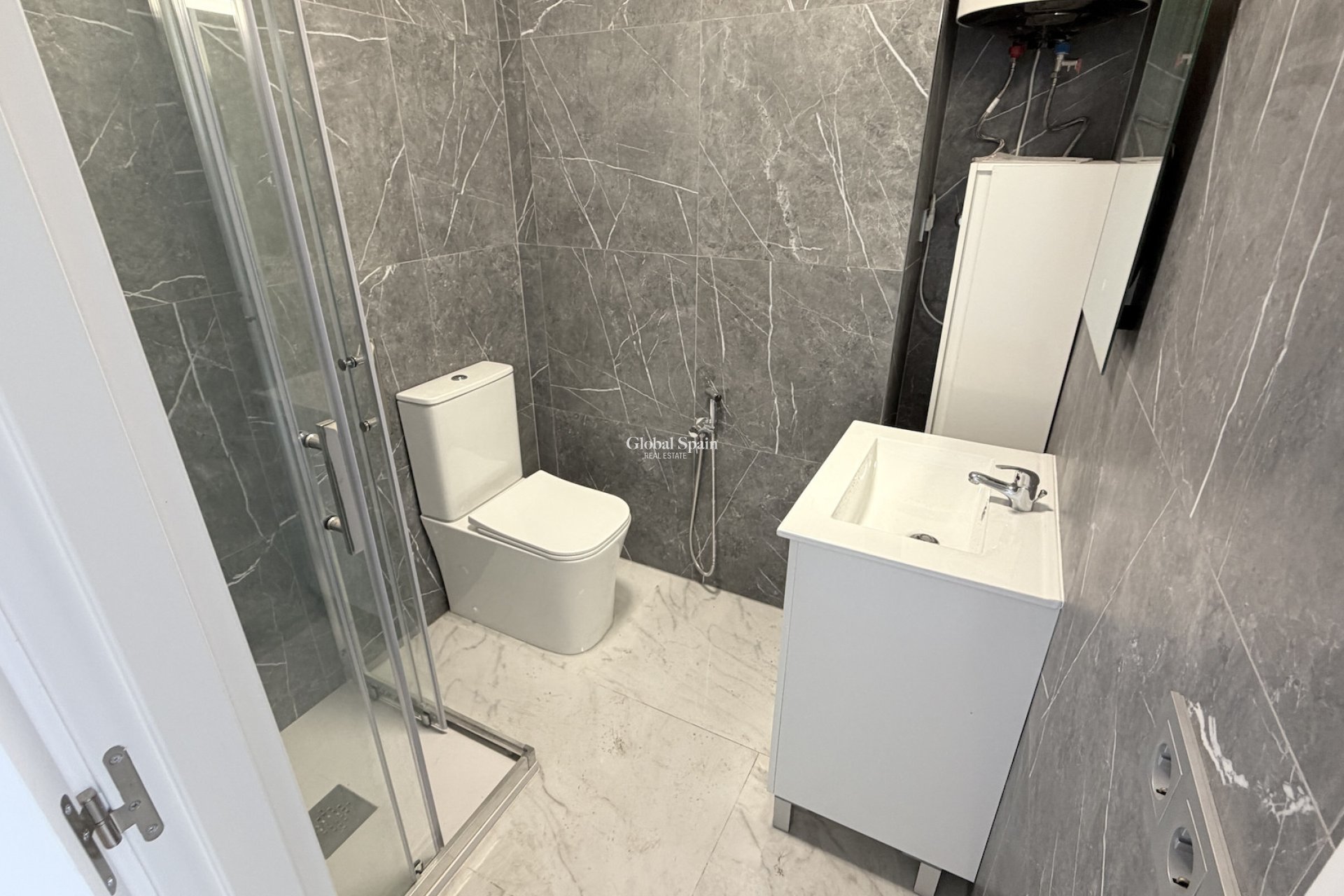 Wiederverkauf - WOHNUNG -
TORREVIEJA - Costa Blanca