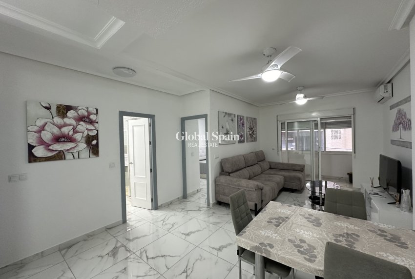 Wiederverkauf - WOHNUNG -
TORREVIEJA - Costa Blanca