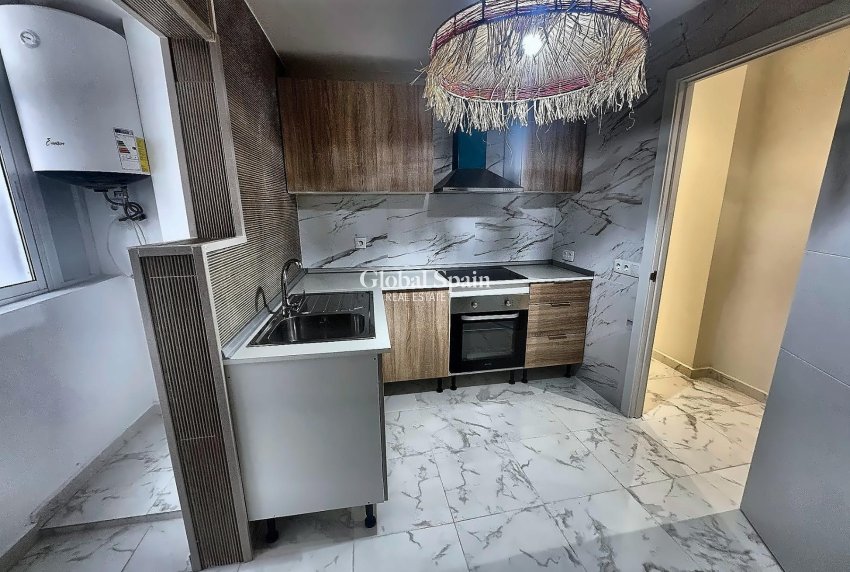 Wiederverkauf - WOHNUNG -
TORREVIEJA - Costa Blanca