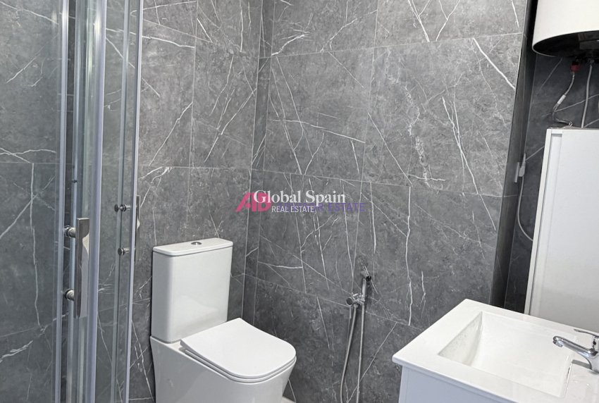 Wiederverkauf - WOHNUNG -
TORREVIEJA - Costa Blanca
