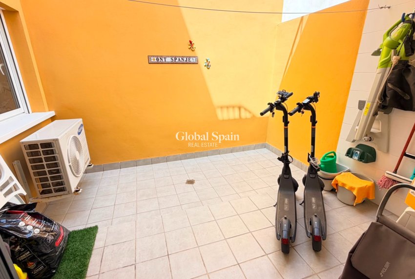 Wiederverkauf - WOHNUNG -
TORREVIEJA - Costa Blanca