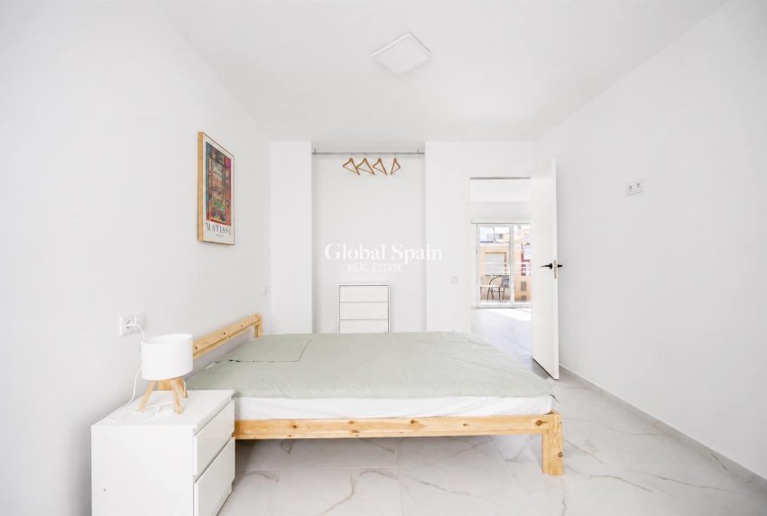 Wiederverkauf - WOHNUNG -
TORREVIEJA - Costa Blanca