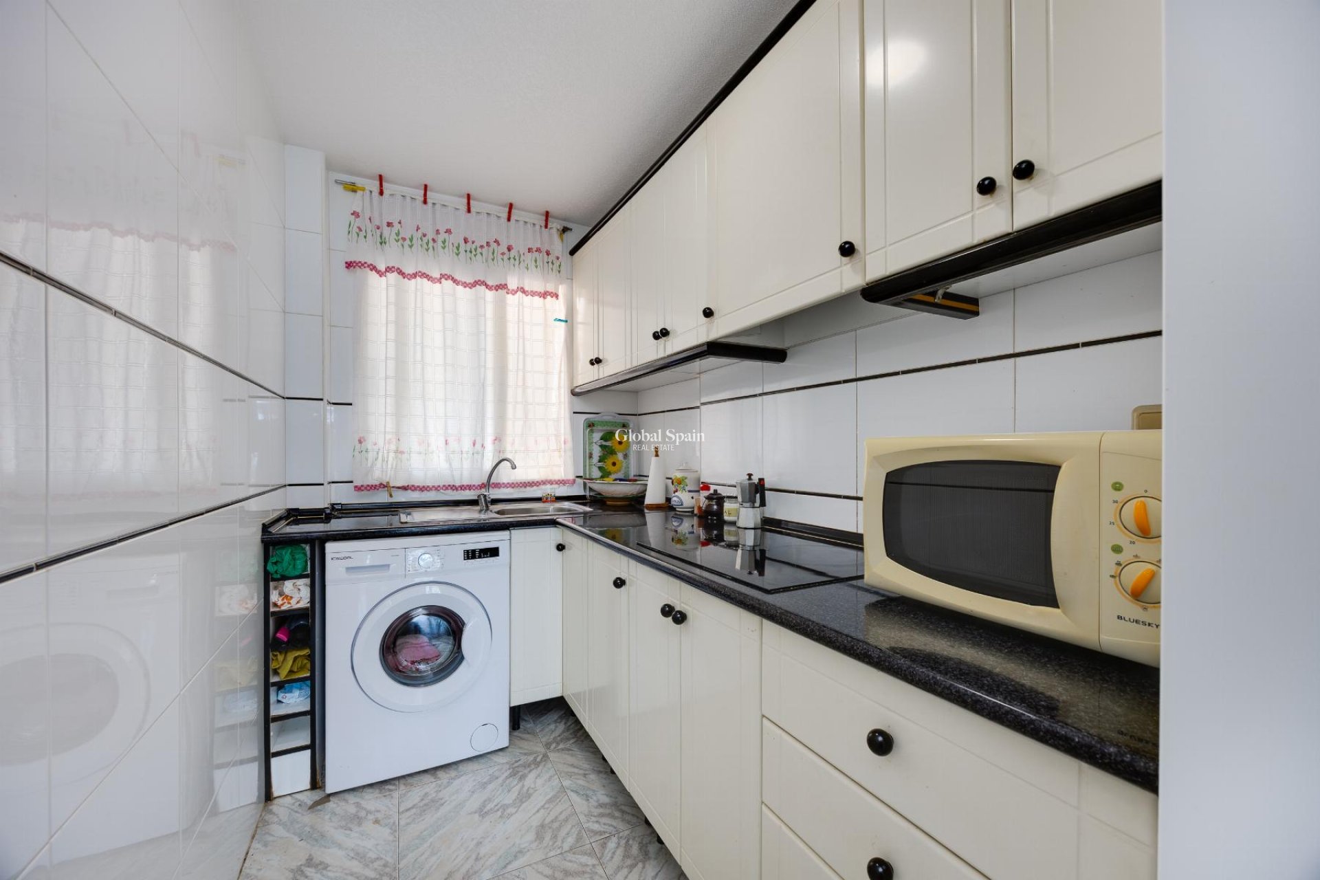 Wiederverkauf - WOHNUNG -
TORREVIEJA - Costa Blanca