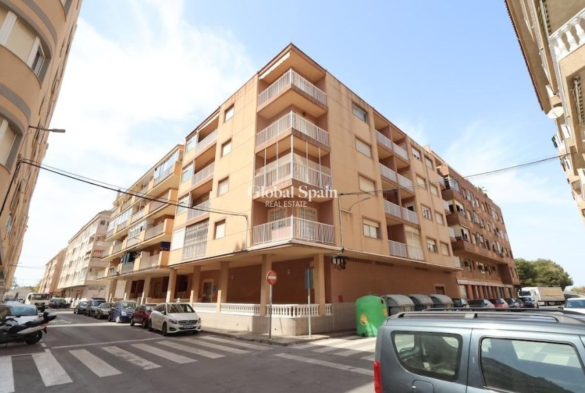 Wiederverkauf - WOHNUNG -
TORREVIEJA - Costa Blanca