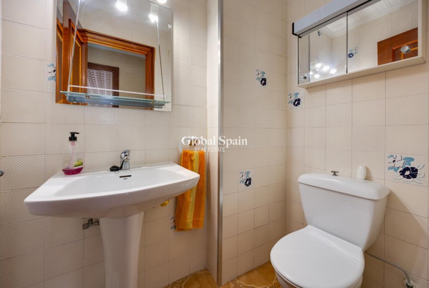 Wiederverkauf - WOHNUNG -
TORREVIEJA - Costa Blanca