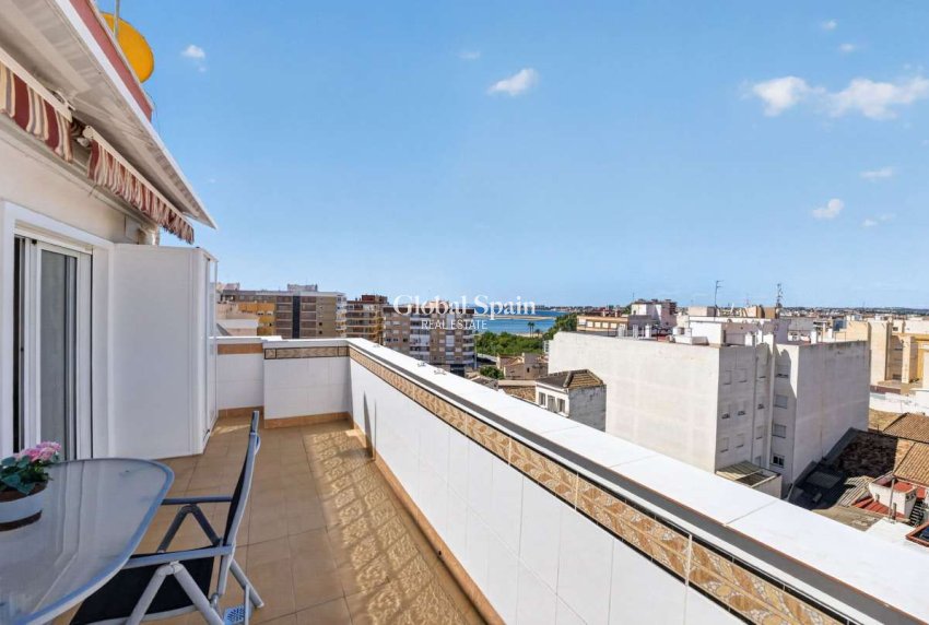 Wiederverkauf - WOHNUNG -
TORREVIEJA - Costa Blanca