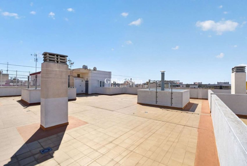 Wiederverkauf - WOHNUNG -
TORREVIEJA - Costa Blanca