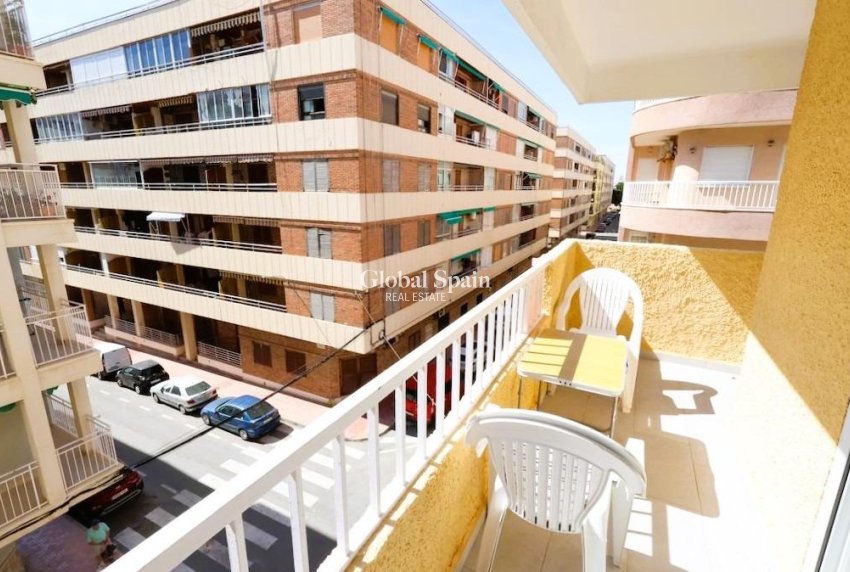 Wiederverkauf - WOHNUNG -
TORREVIEJA - Costa Blanca