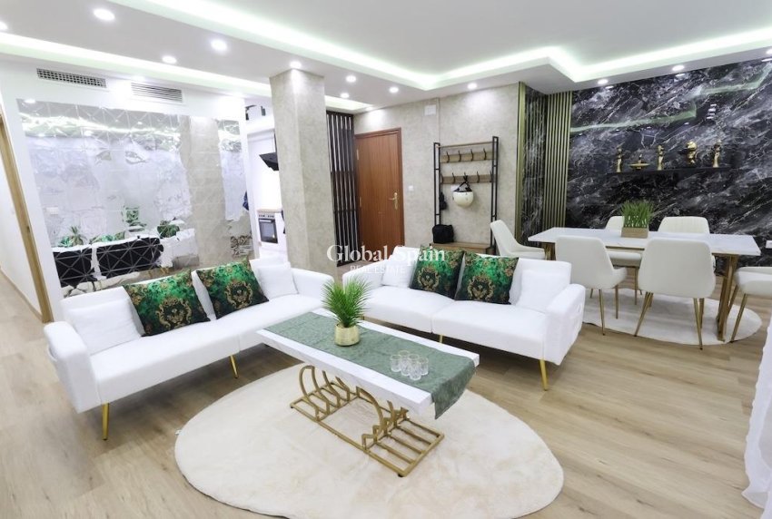 Wiederverkauf - WOHNUNG -
TORREVIEJA - Costa Blanca